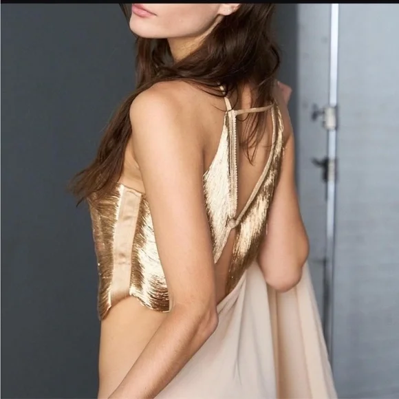 Cult Gaia QUELLA TOP in Light Gold - Picture 4 of 16